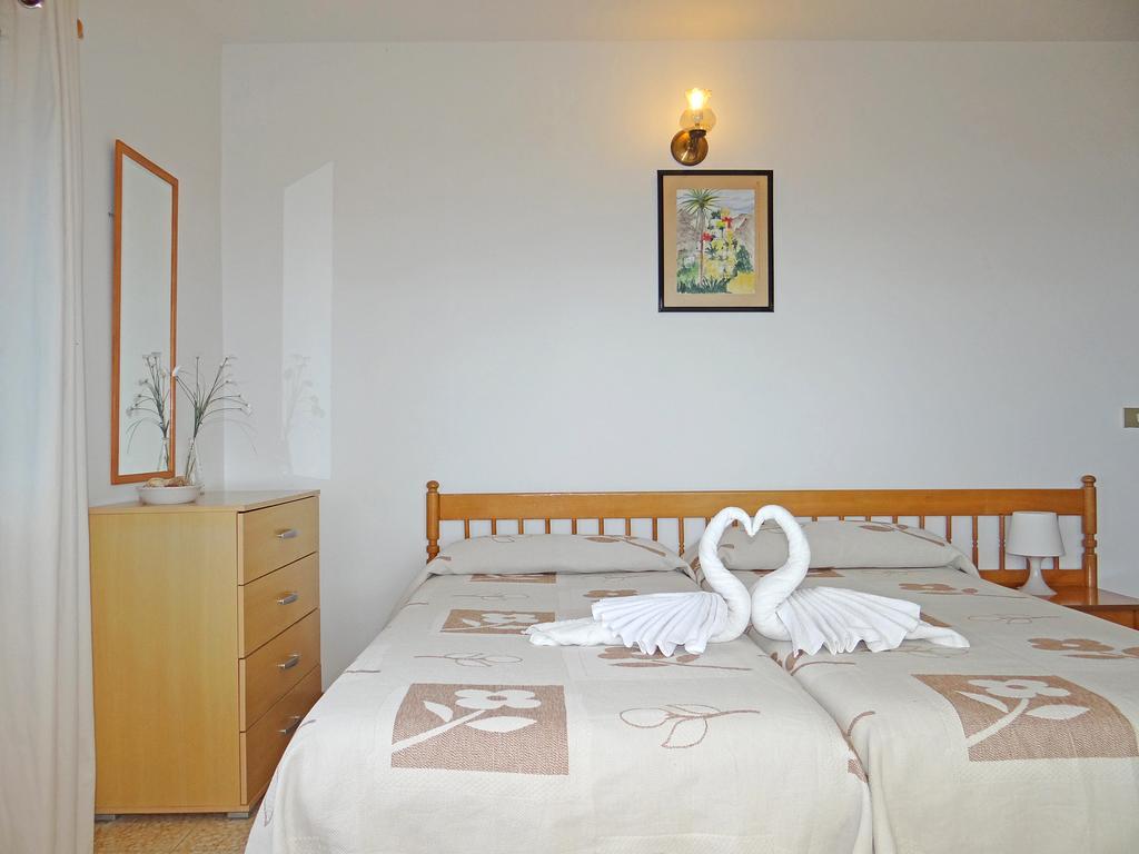 Apartamentos Dominguez Calera エクステリア 写真